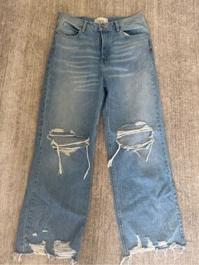 BDG Urban Outfitters Women’s Light Blue Distressed Straight Jeans